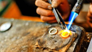 Ubud Make Your Own Silver Jewelry Class 1FORMAT-IMAGES-1600X900-Recovered