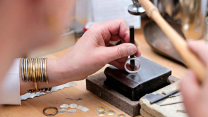 Ubud Make Your Own Silver Jewelry Class 3 -1600X900-Recovered