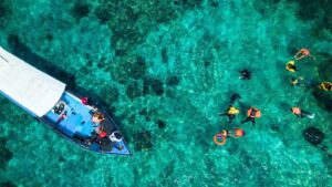 snorkeling1-1600x900