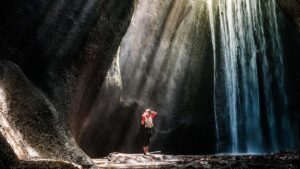 tukad-cepung-waterfall4-1600x900